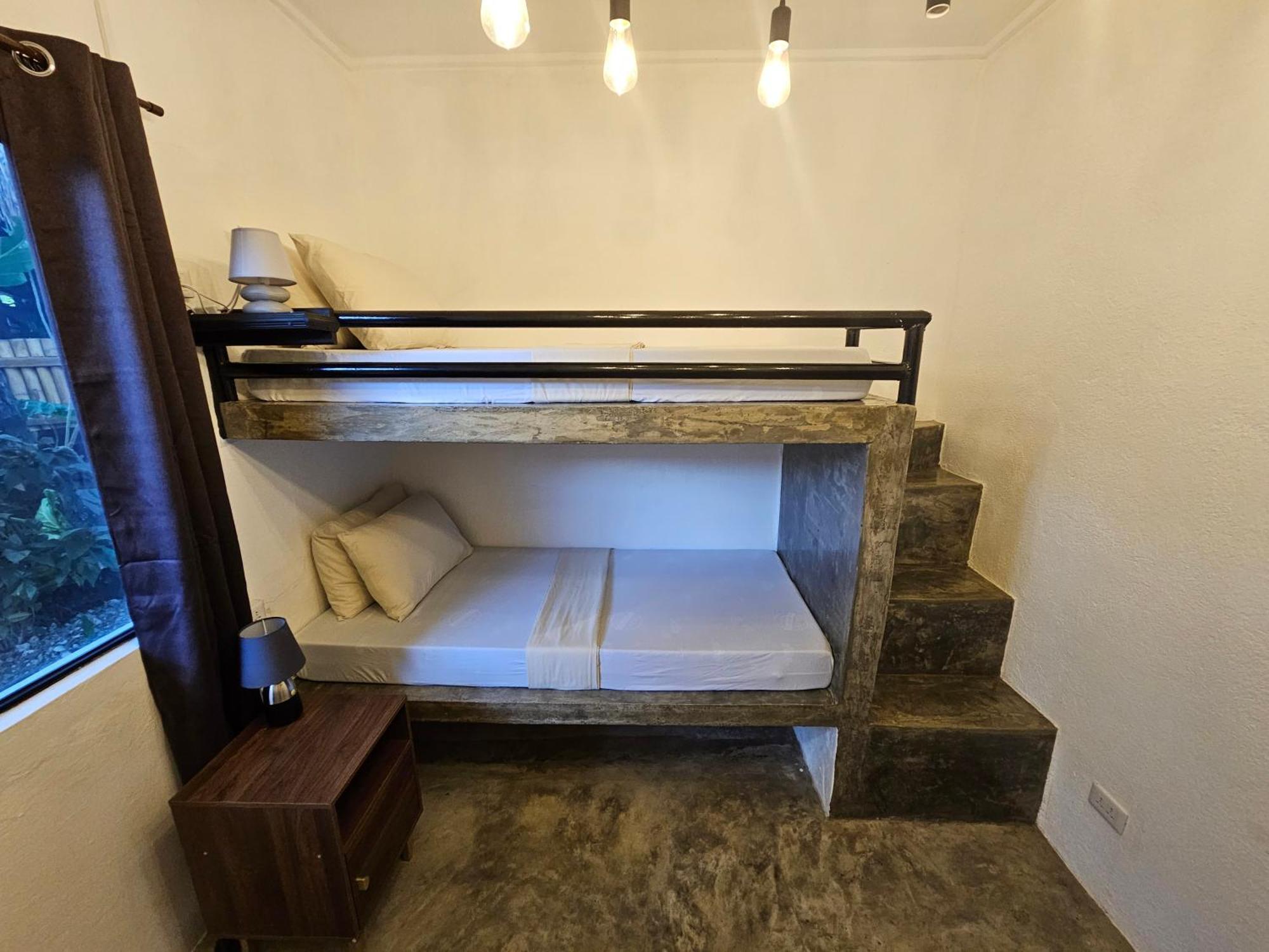 Crazy Bears Hostel Моалбоал Экстерьер фото